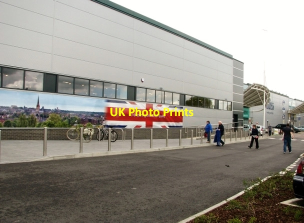 Photo 6"x4" Shoppers headed for the new Aldi store Norwich c2017