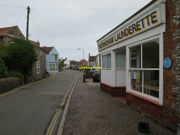 Photo 6"x4" Sheringham Launderette Sheringham c2017
