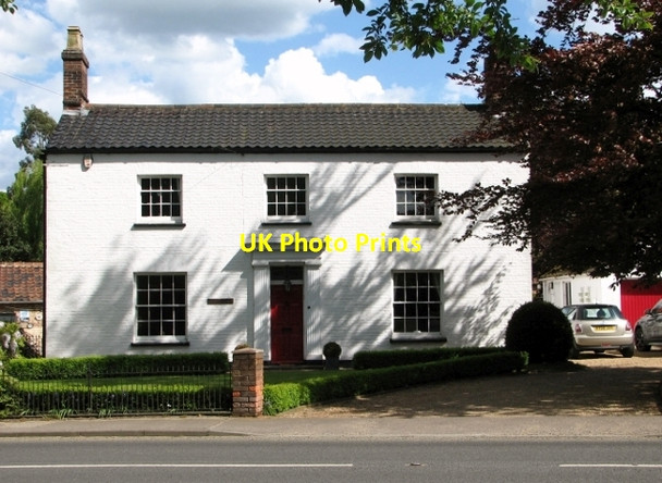 Photo 6"x4" House by the junction of The Street and School Road Bracon Ash c2017