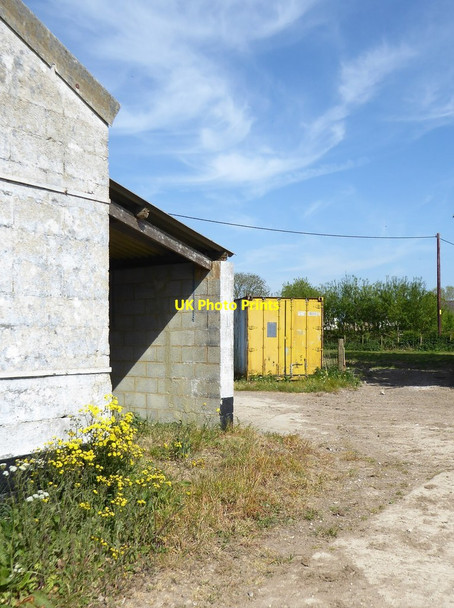 Photo 6"x4" No deposit, no return: yellow shipping-container at Pigleaze East Everleigh c2017