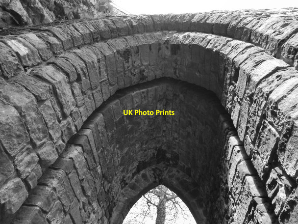 Photo 6"x4" Dumbarton Castle: slot in the Portcullis Arch Dumbarton c2017