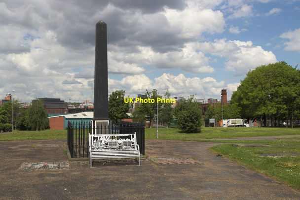 Photo 6"x4" Matthew Murray's Obelisk, St Matthew's Churchyard Leeds\/SE3034 c2017