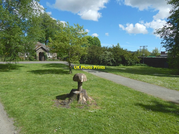 Photo 6"x4" Near the south entrance of Balloch Park Alexandria c2017