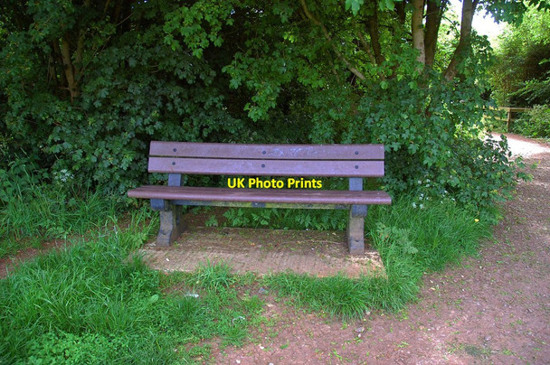 Photo 6"x4" Bench seat, Carterton ,Oxon Carterton\/SP2806 c2017