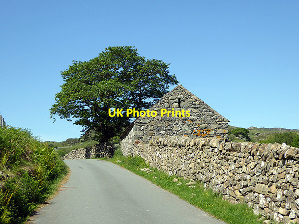 Photo 6"x4" Stone barn and dry stone wall Arthog c2017