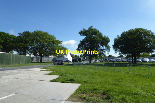 Photo 6"x4" Behind the crowd areas West Newton\/TA1937 c2017