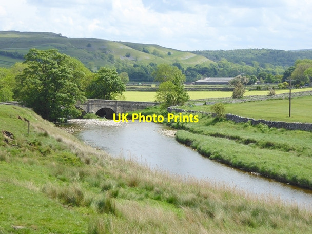 Photo 6"x4" Skirfare Bridge Kilnsey c2017