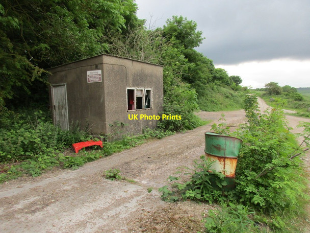 Photo 6"x4" Disused weighbridge, Garton Quarry Wetwang c2017