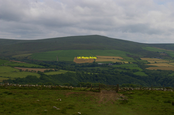 Photo 6"x4" View south to Mynydd Preseli from Carn Edward on Carningli Pentrisil c2017
