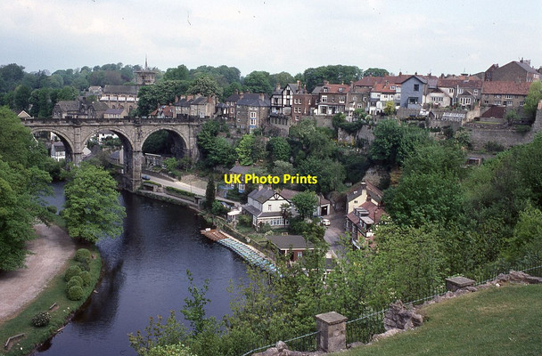 Photo 6"x4" The River Nidd flowing through Knaresborough Knaresborough c1980