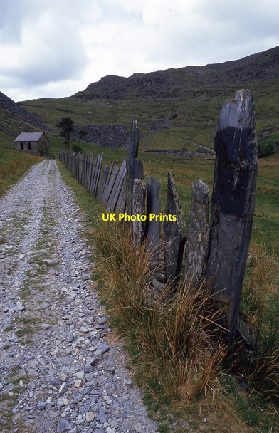 Photo 6"x4" Quarry track approaching Rhosydd Chapel Tanygrisiau c1984