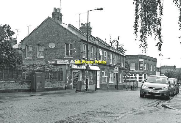 Photo 6"x4" Rain and Sun, Alma Road Windsor\/SU9676 c2017