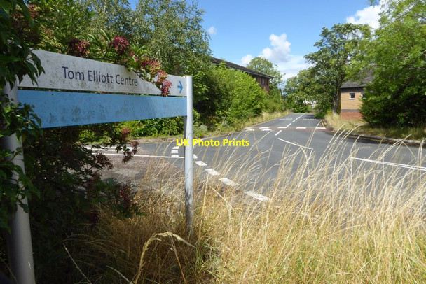Photo 6"x4" Road on the former QinetiQ site Great Malvern c2017
