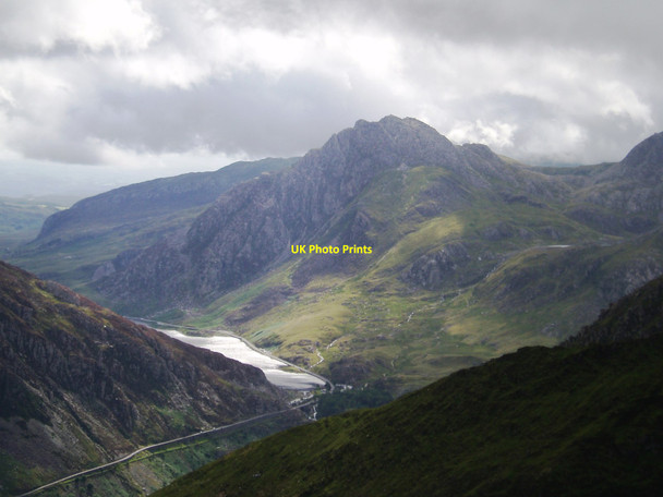 Photo 6"x4" Llyn Ogwen and Tryfan Llyn Ogwen c2017