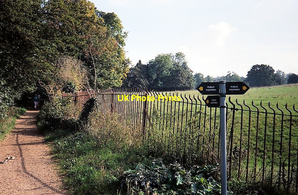 Photo 6"x4" Sonning Church footpath Sonning c1995