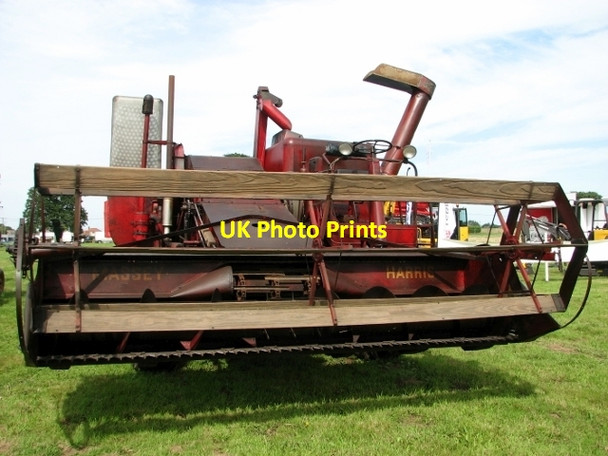 Photo 6"x4" Vintage Massey-Harris combine harvester Little London\/TG1823 c2017