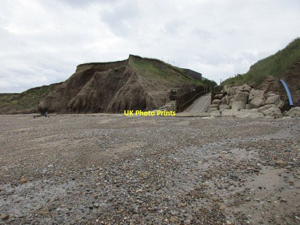 Photo 6"x4" Beach access, Double Gates Atwick c2017
