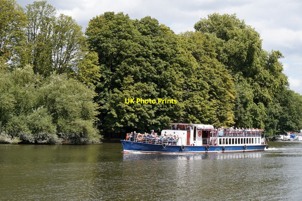 Photo 6"x4" Pleasure boat on the Thames at Ham Street Richmond\/TQ1874 c2017
