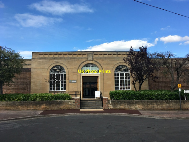 Photo 6"x4" Entrance to Beeston Library Beeston\/SK5236 c2017
