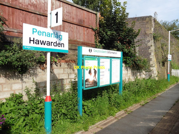 Photo 6"x4" Platform 1, Hawarden railway station Hararden\/Penarl\u00e2g c2017