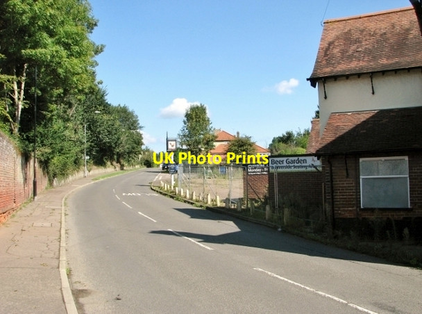 Photo 6"x4" Long John Hill past the Cock Inn (closed) Norwich c2017