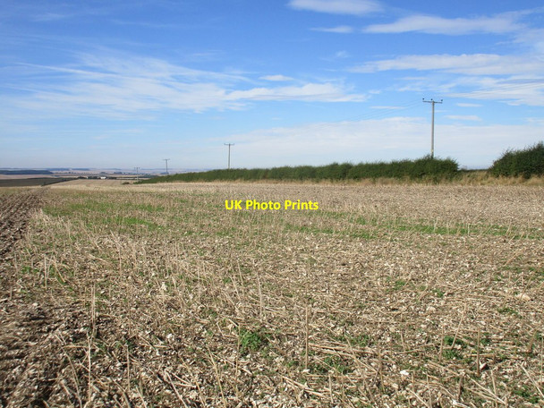 Photo 6"x4" Stubble waiting to be tilled near Barrow Farm Foxholes\/TA0173 c2017