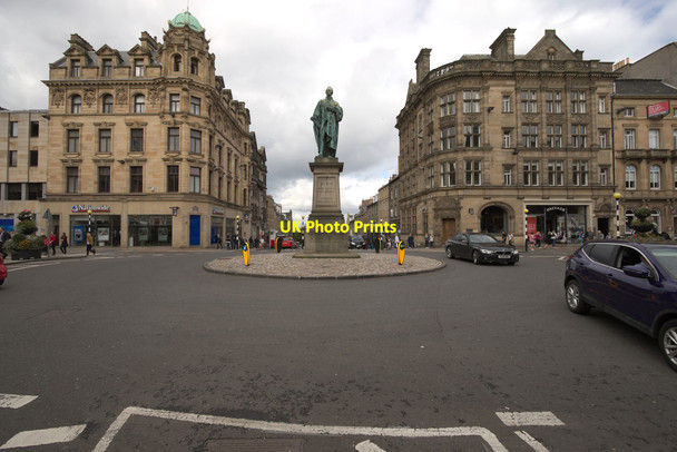 Photo 6"x4" Statue of William Pitt (The Younger) Edinburgh c2017