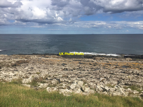 Photo 6"x4" Shoreline south of Black Hole Craster c2017
