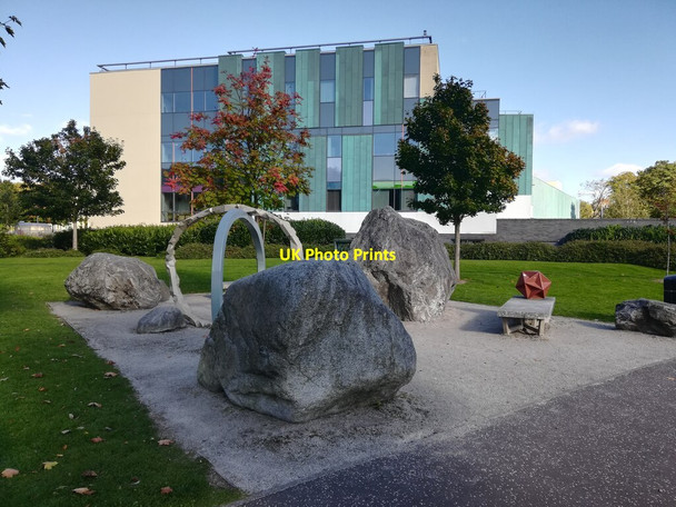 Photo 6"x4" Sculpture Park at New Victoria Infirmary Rutherglen c2020