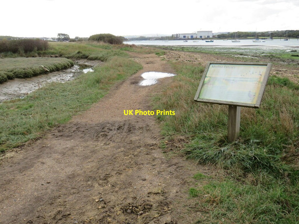 Photo 6"x4" Medina estuary near Whippingham Whippingham c2020