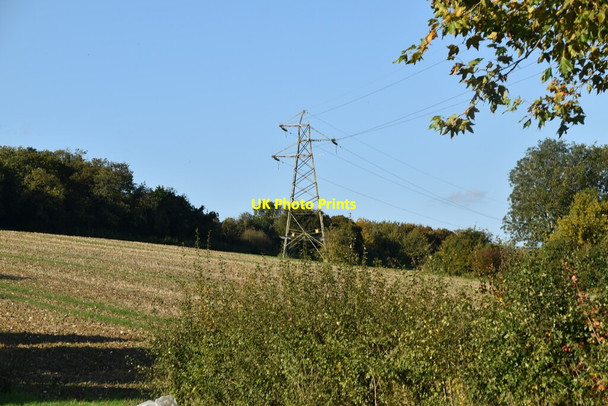 Photo 6"x4" Pylon seen from Valley Rd Hartley\/TQ6067 c2019