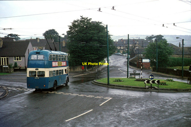Photo 6"x4" Bradford trolleybus 835 at Clayton Town End \u00e2\u0080\u0093 1971 Queensbury\/SE0930 c1971
