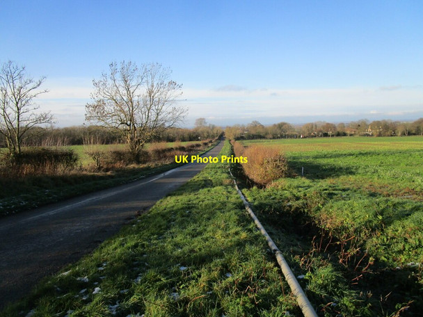Photo 6"x4" Grey pipe alongside Quarry Lane Leadenham c2020