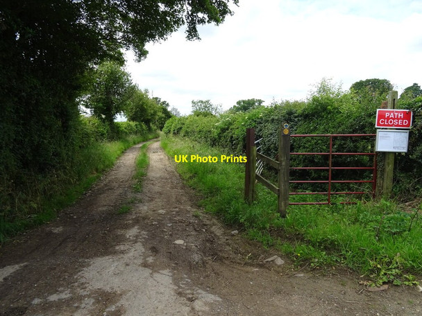 Photo 6"x4" Farm track (bridleway) near Kilburn High Kilburn c2020