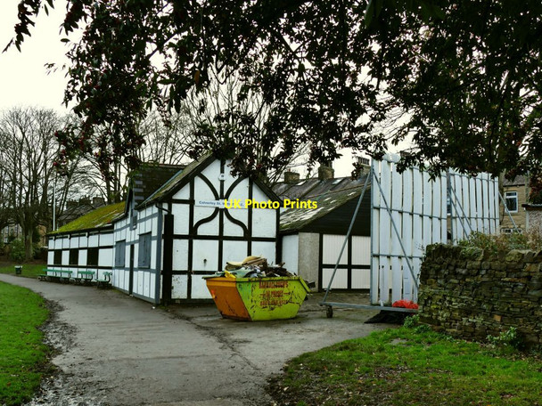 Photo 6"x4" Victoria Park, Calverley: cricket pavilion Apperley Bridge c2020