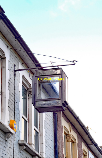 Photo 6"x4" Wood Green : street clock frame Wood Green\/TQ3090 c2020