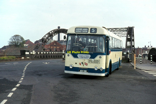 Photo 6"x4" Great Yarmouth bus at Vauxhall Bridge \u00e2\u0080\u0093 1971 Great Yarmouth c1971