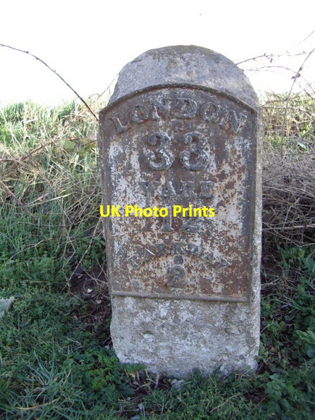 Photo 6"x4" Old Milestone, on the B1368, Cave Gate Wyddial c2004