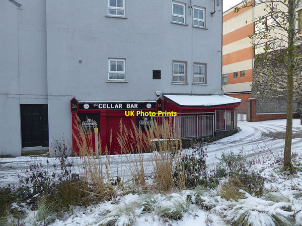 Photo 6"x4" Snow in front of the Cellar Bar, Omagh Omagh c2021