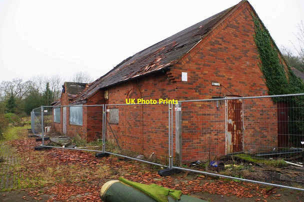 Photo 6"x4" The former Clubhouse at Burlish Park Golf Club (1), Zortech Avenue, Kidderminster, Worcs Stourport-on-Severn c2021