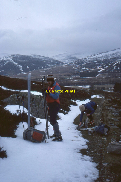 Photo 6"x4" Ski tour in Glen Esk Auchronie\/NO4480 c1979