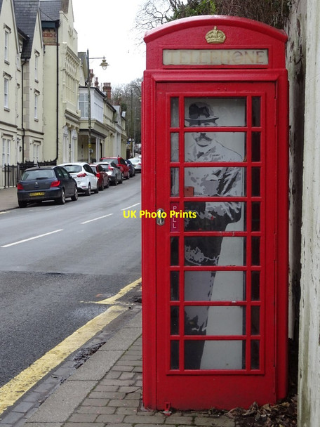 Photo 6"x4" Edward Elgar in a telephone box Great Malvern c2021