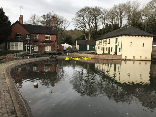 Photo 6"x4" Pond and Public House in Moddershall Stone\/SJ9034 c2021