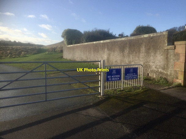 Photo 6"x4" Golf course gate Gullane c2021