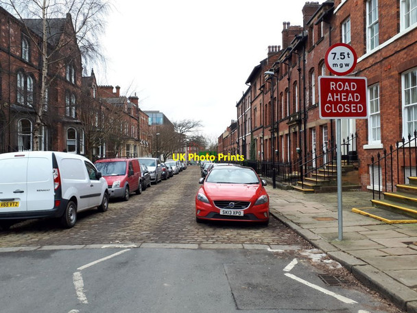 Photo 6"x4" Lyddon Terrace - road closure notice Leeds\/SE3034 c2021
