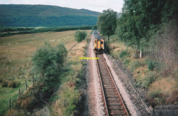 Photo 6"x4" Train near Bridge of Orchy Bridge of Orchy c2003