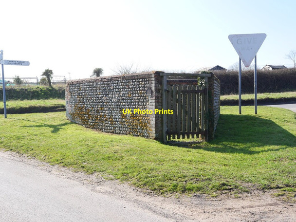 Photo 6"x4" Livestock Pound in centre of Crossroad Gimingham c2021