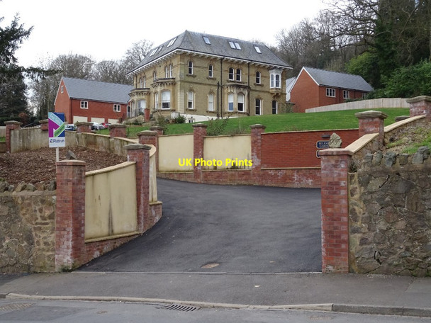 Photo 6"x4" Former school Great Malvern c2021