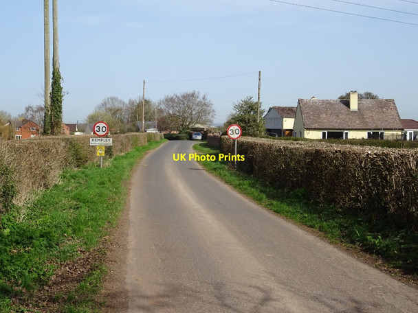 Photo 6"x4" Entering the village of Kempley Fishpool\/SO6629 c2021