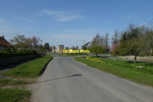 Photo 6"x4" Meadow Lane and towards Snape Castle Snape\/SE2684 c2021